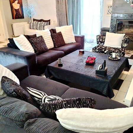 Апартаменты Greek Hospitality 2 Афины Экстерьер фото